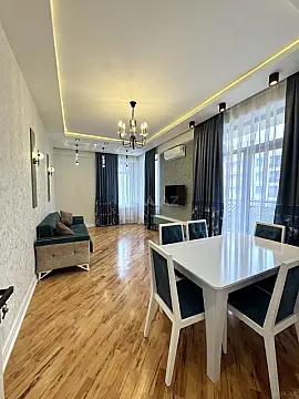 Satılır 2 otaqlı mənzil 53 m²