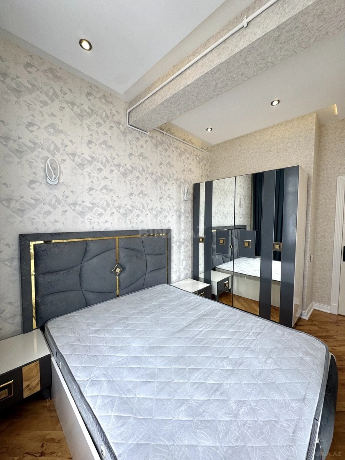 Satılır 2 otaqlı mənzil 53 m²