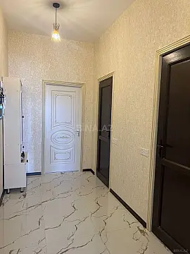 Kirayə verilir 2 otaqlı mənzil 82 m²