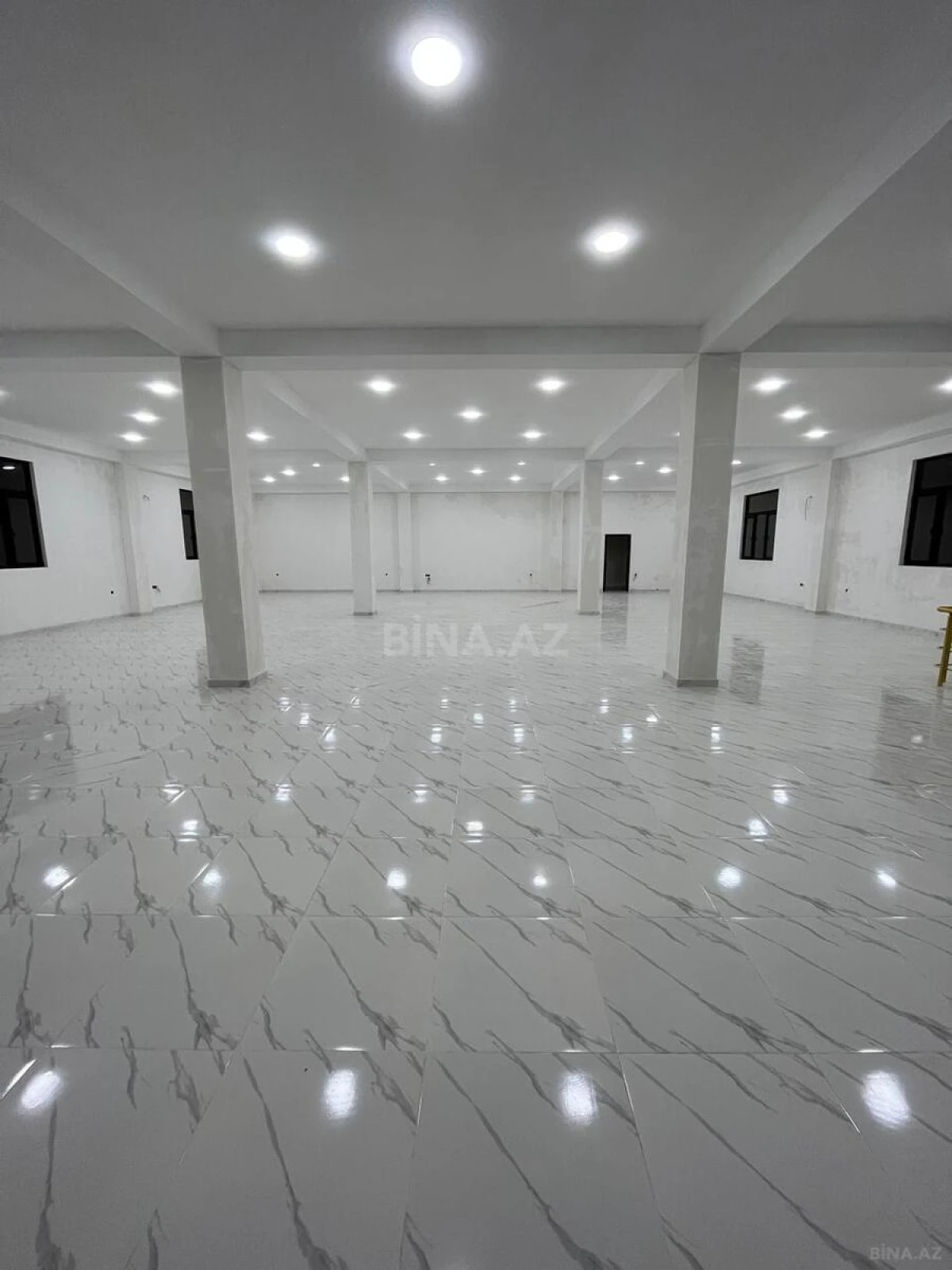 Kirayə verilir obyekt 350 m²