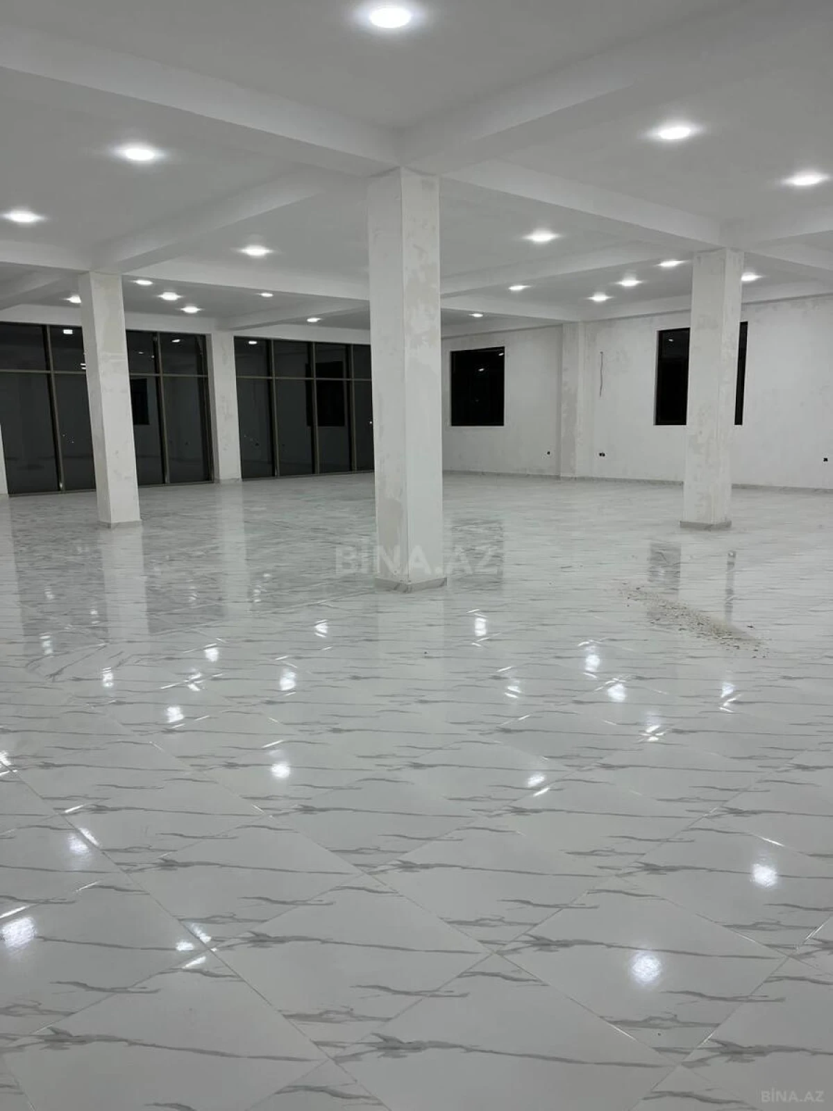 Kirayə verilir obyekt 350 m²