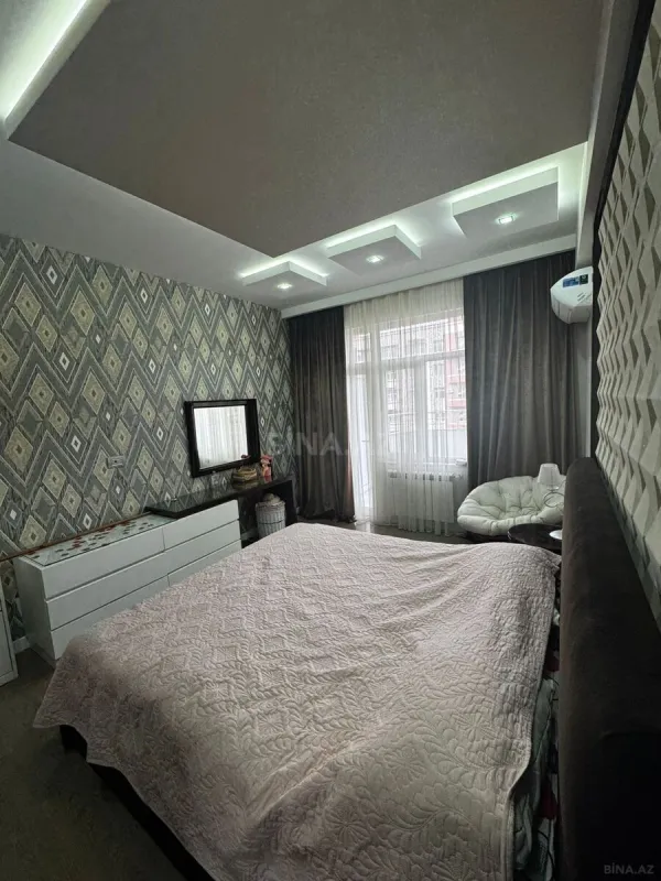 Kirayə verilir 3 otaqlı mənzil 140 m²