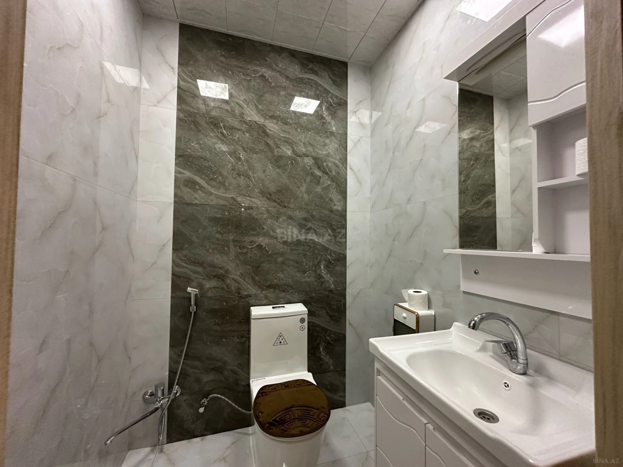 Kirayə verilir 4 otaqlı həyət evi 300 m²