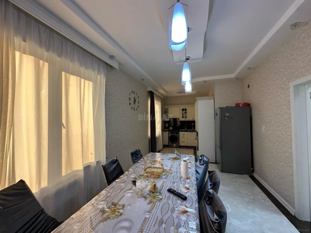 Kirayə verilir 4 otaqlı həyət evi 300 m²
