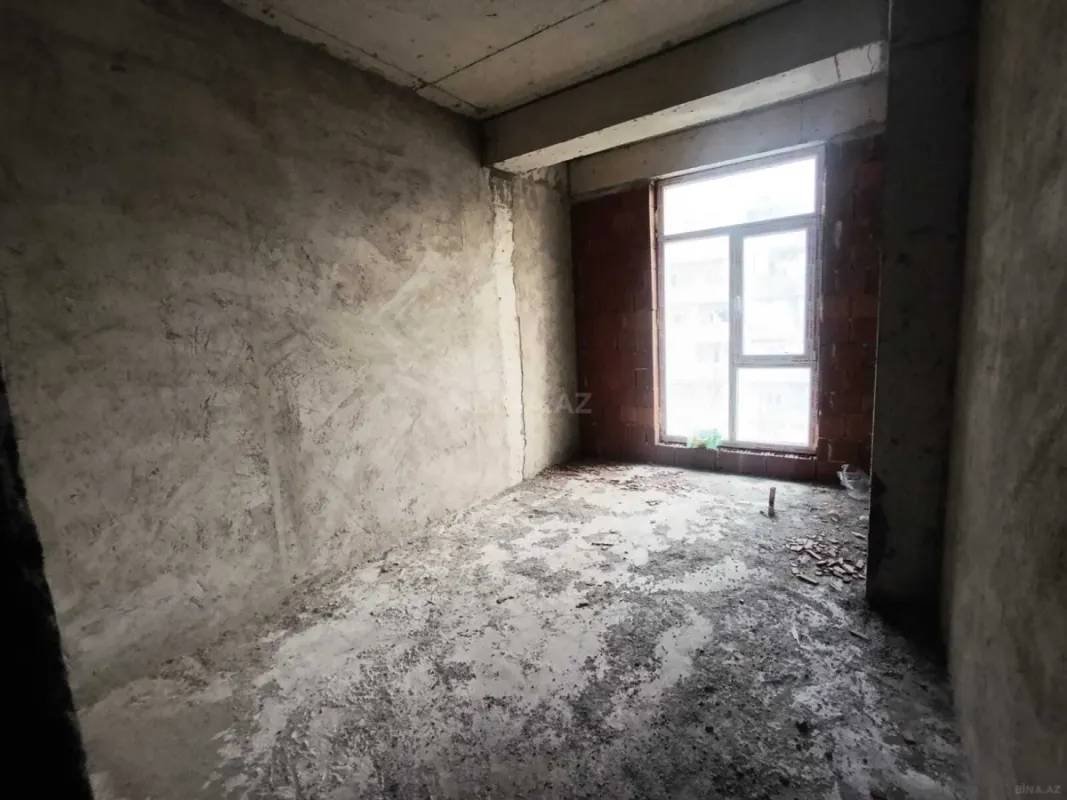 Satılır 3 otaqlı mənzil 111 m²