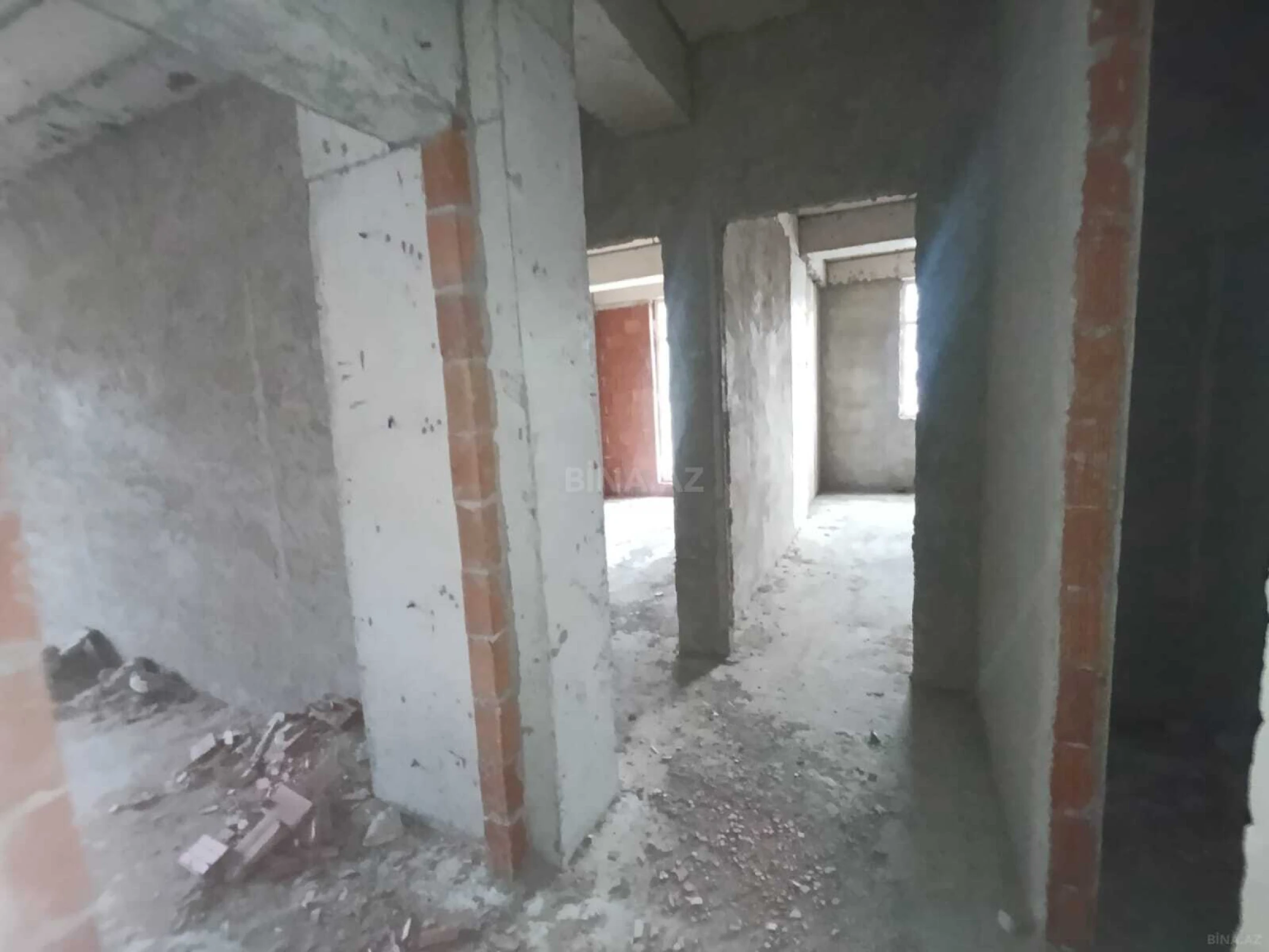 Satılır 3 otaqlı mənzil 111 m²