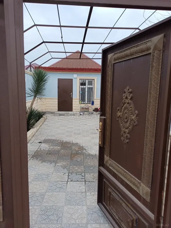 Satılır 4 otaqlı həyət evi 130 m²