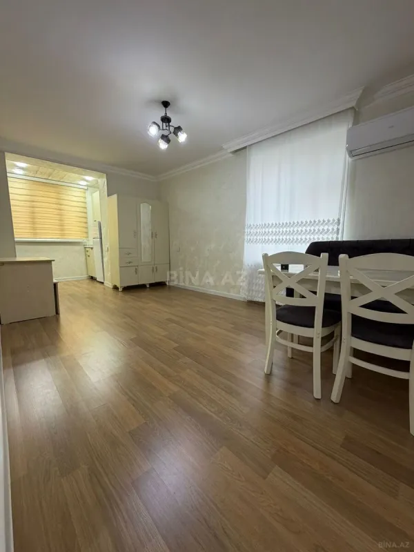 Satılır 1 otaqlı mənzil 35 m²