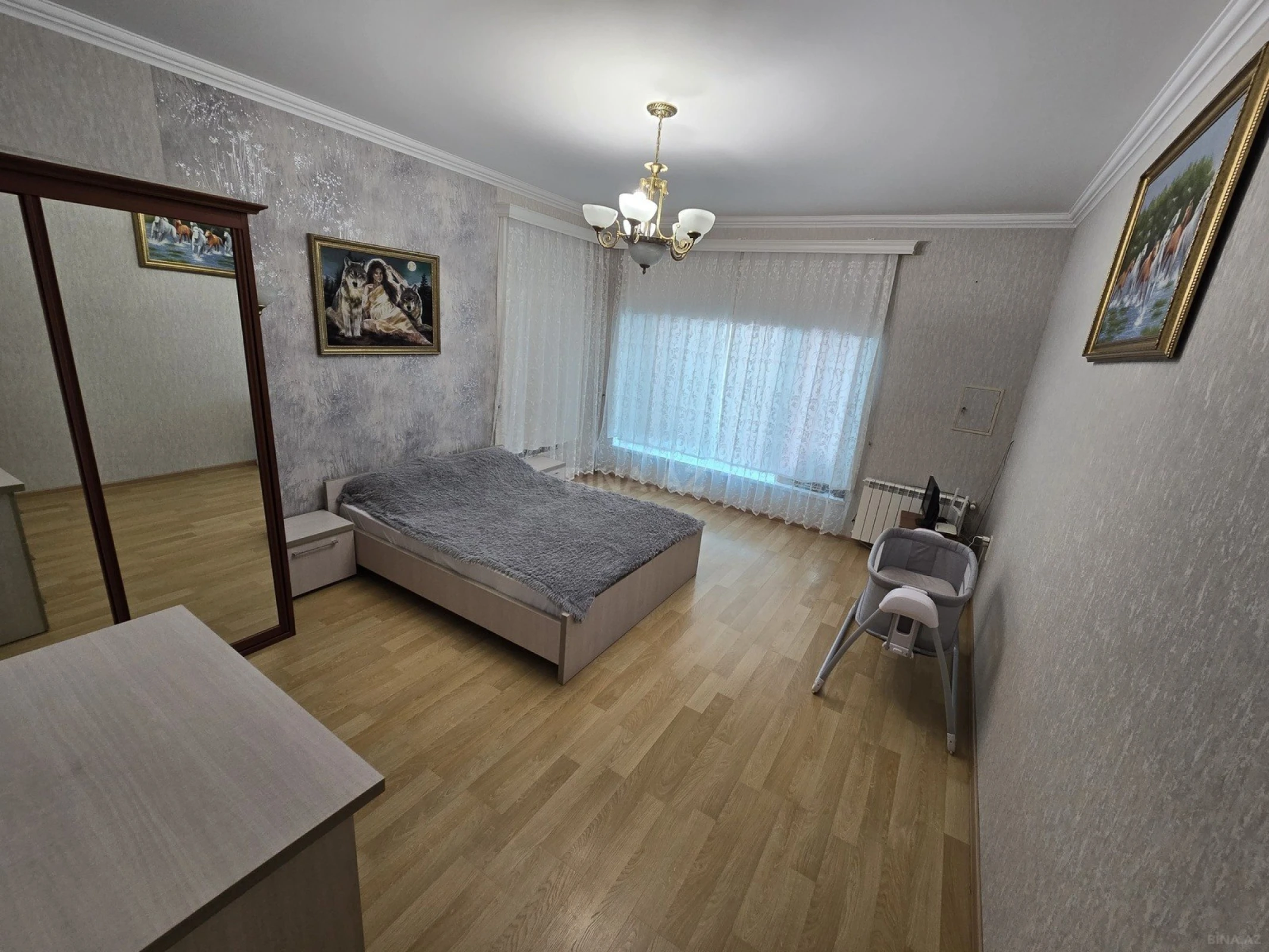Satılır 6 otaqlı həyət evi 200 m²
