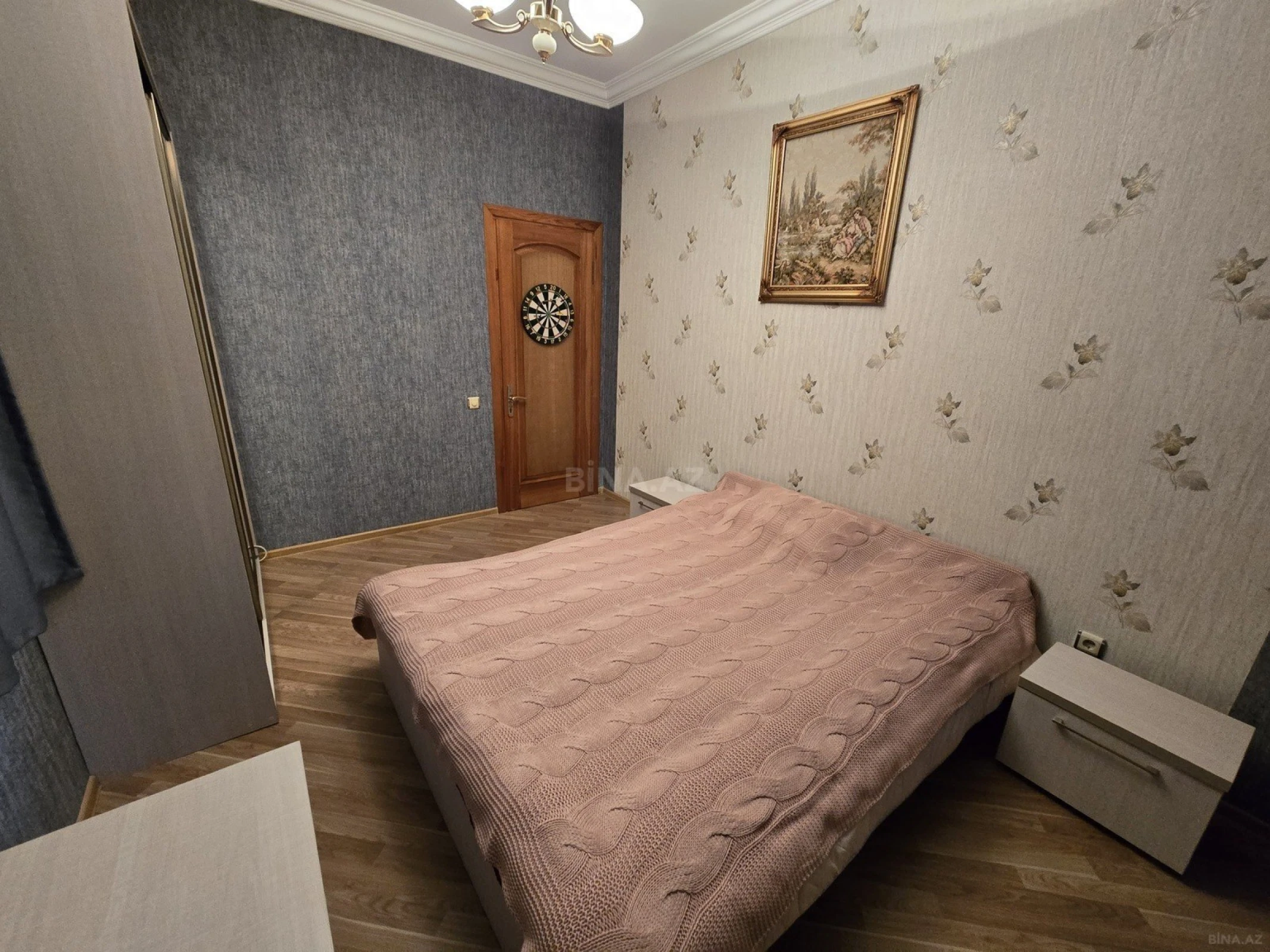 Satılır 6 otaqlı həyət evi 200 m²