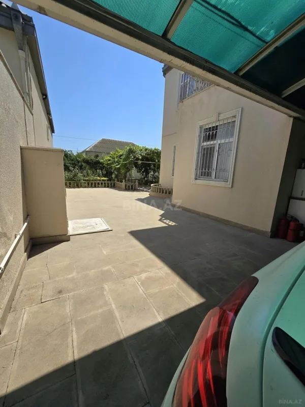 Satılır 6 otaqlı həyət evi 200 m²