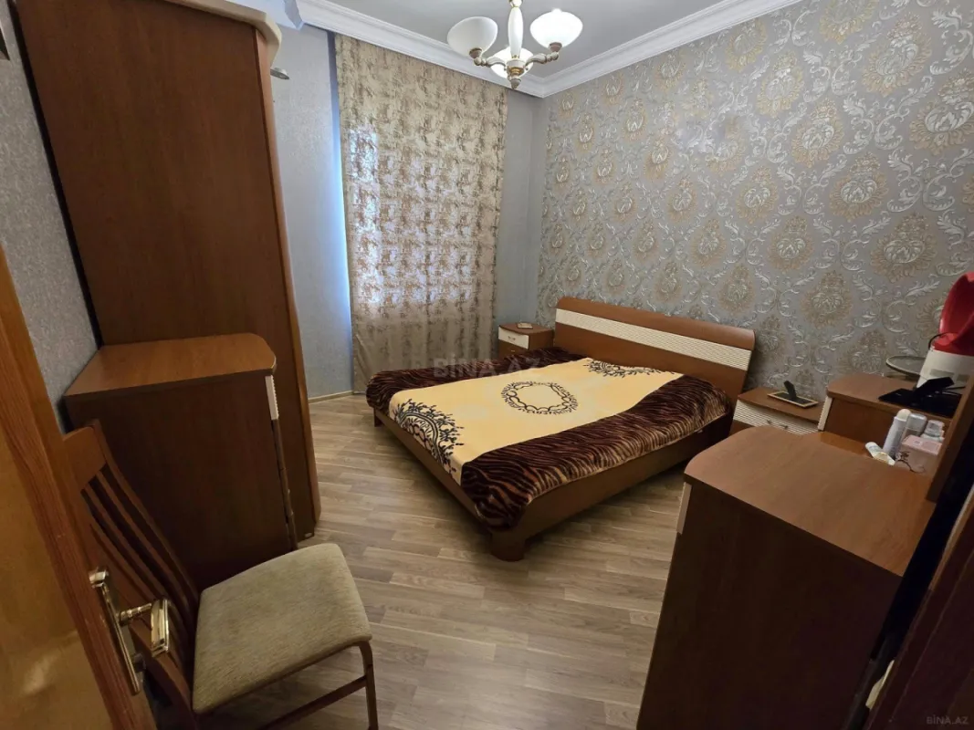 Satılır 6 otaqlı həyət evi 200 m²