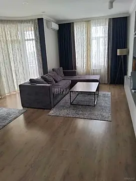 Satılır 3 otaqlı mənzil 137 m² — Bakı 3 otaq 137.00 m²