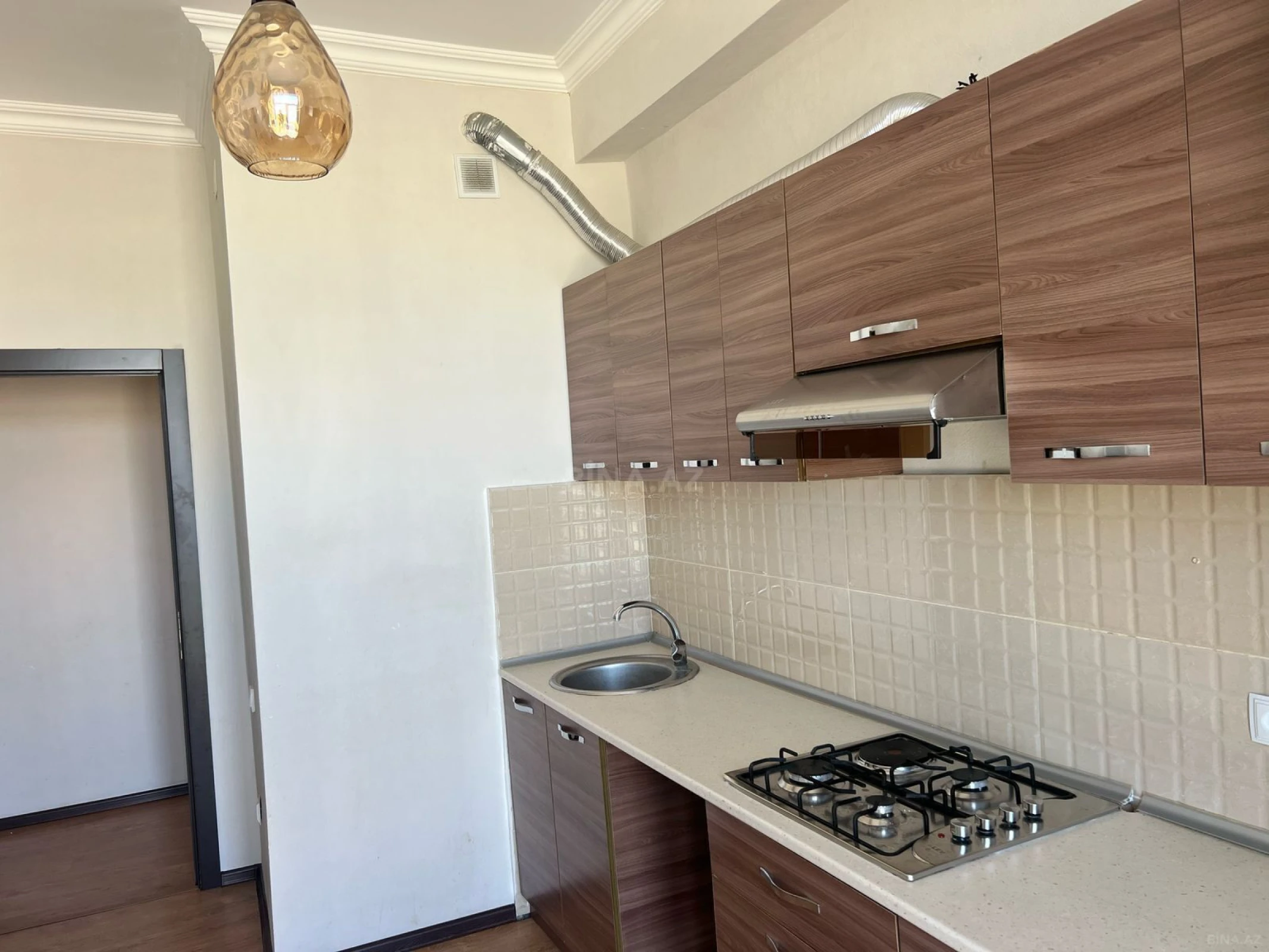 Kirayə verilir 2 otaqlı mənzil 55 m²