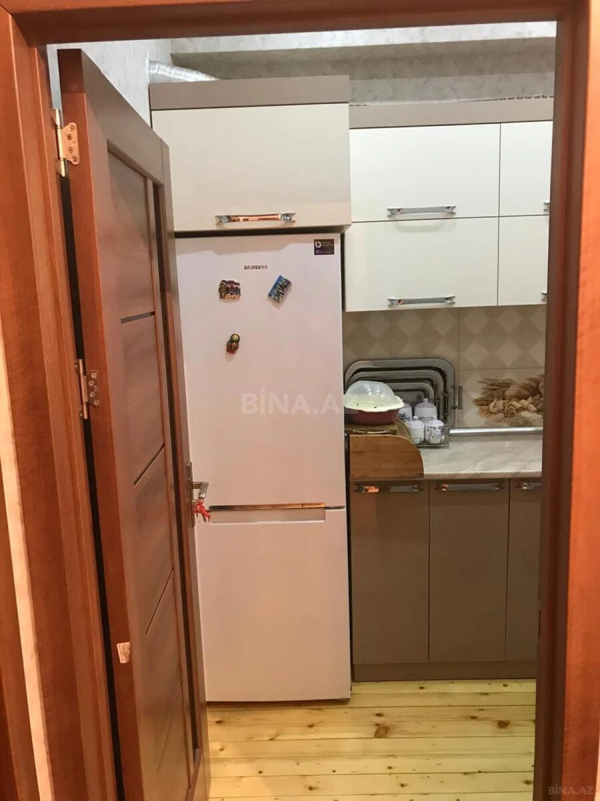 Satılır 2 otaqlı mənzil 76 m²