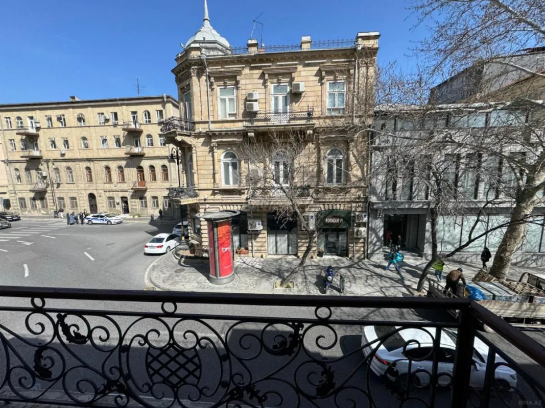 Satılır 3 otaqlı mənzil 100 m²