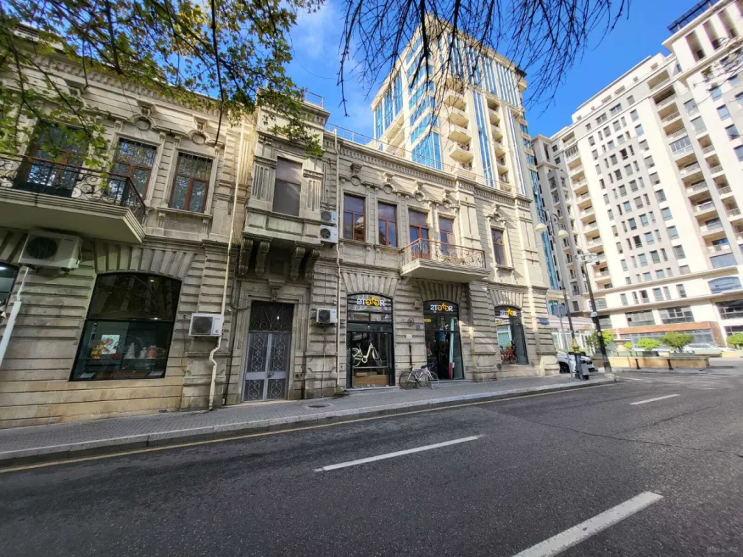 Satılır 3 otaqlı mənzil 100 m²