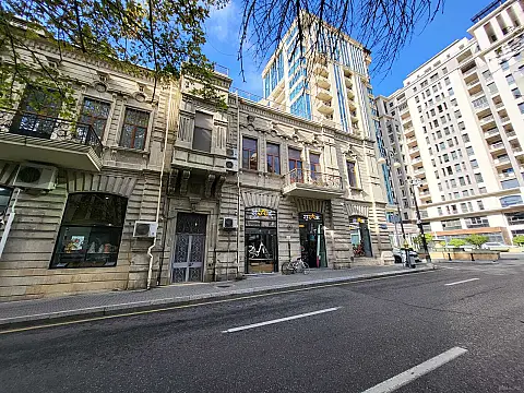 Satılır 3 otaqlı mənzil 100 m²