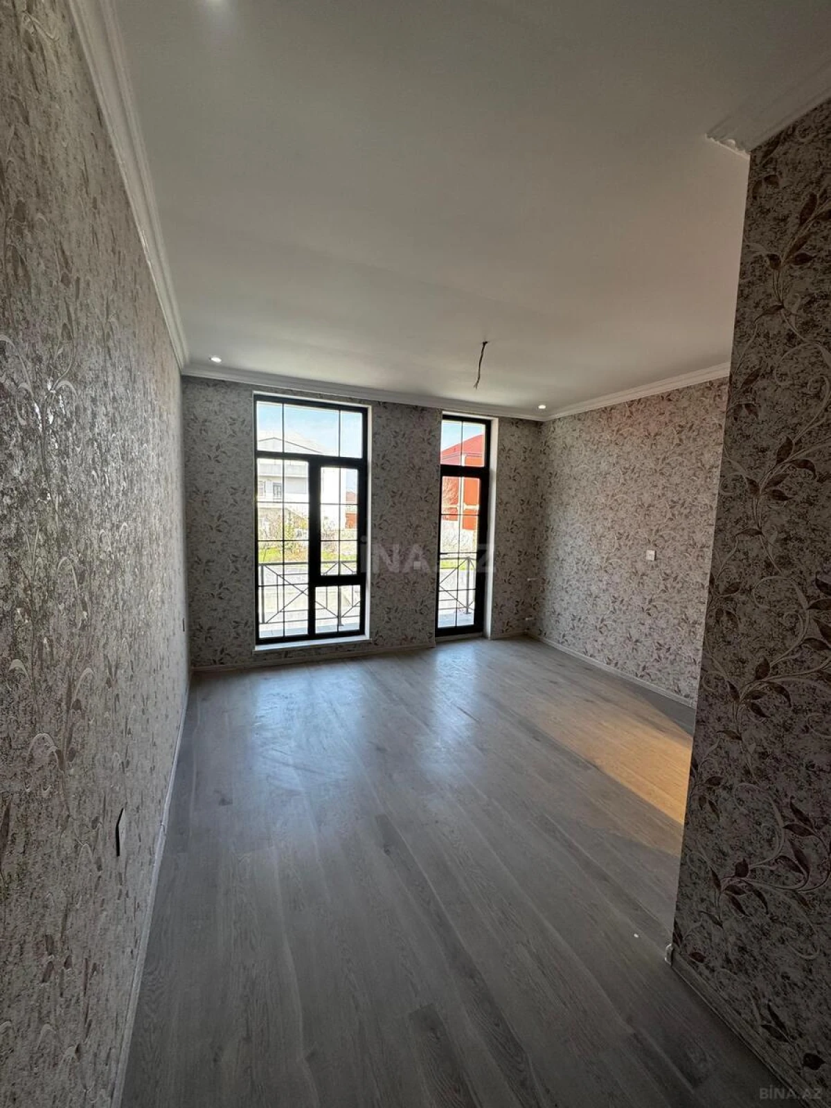 Satılır 4 otaqlı həyət evi 155 m²