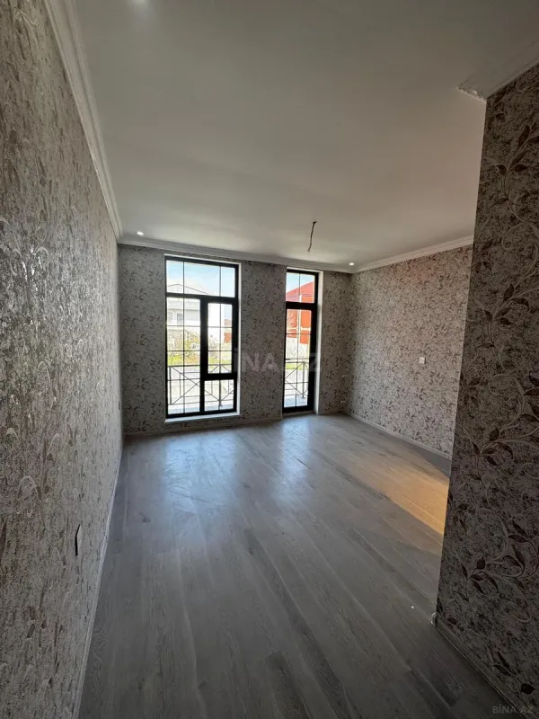 Satılır 4 otaqlı həyət evi 155 m²