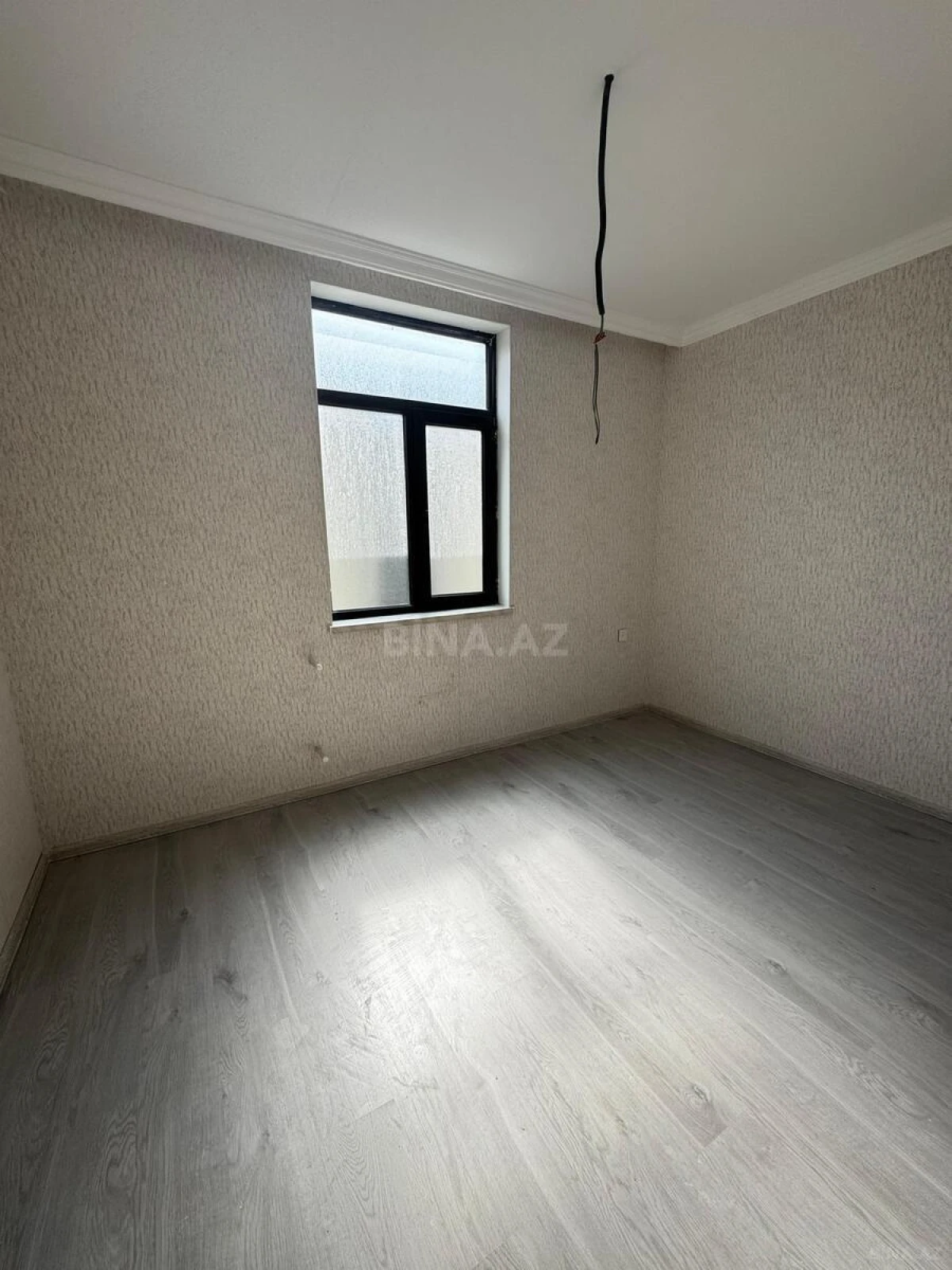 Satılır 4 otaqlı həyət evi 155 m²