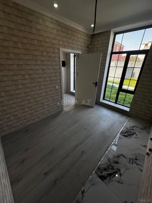 Satılır 4 otaqlı həyət evi 155 m²