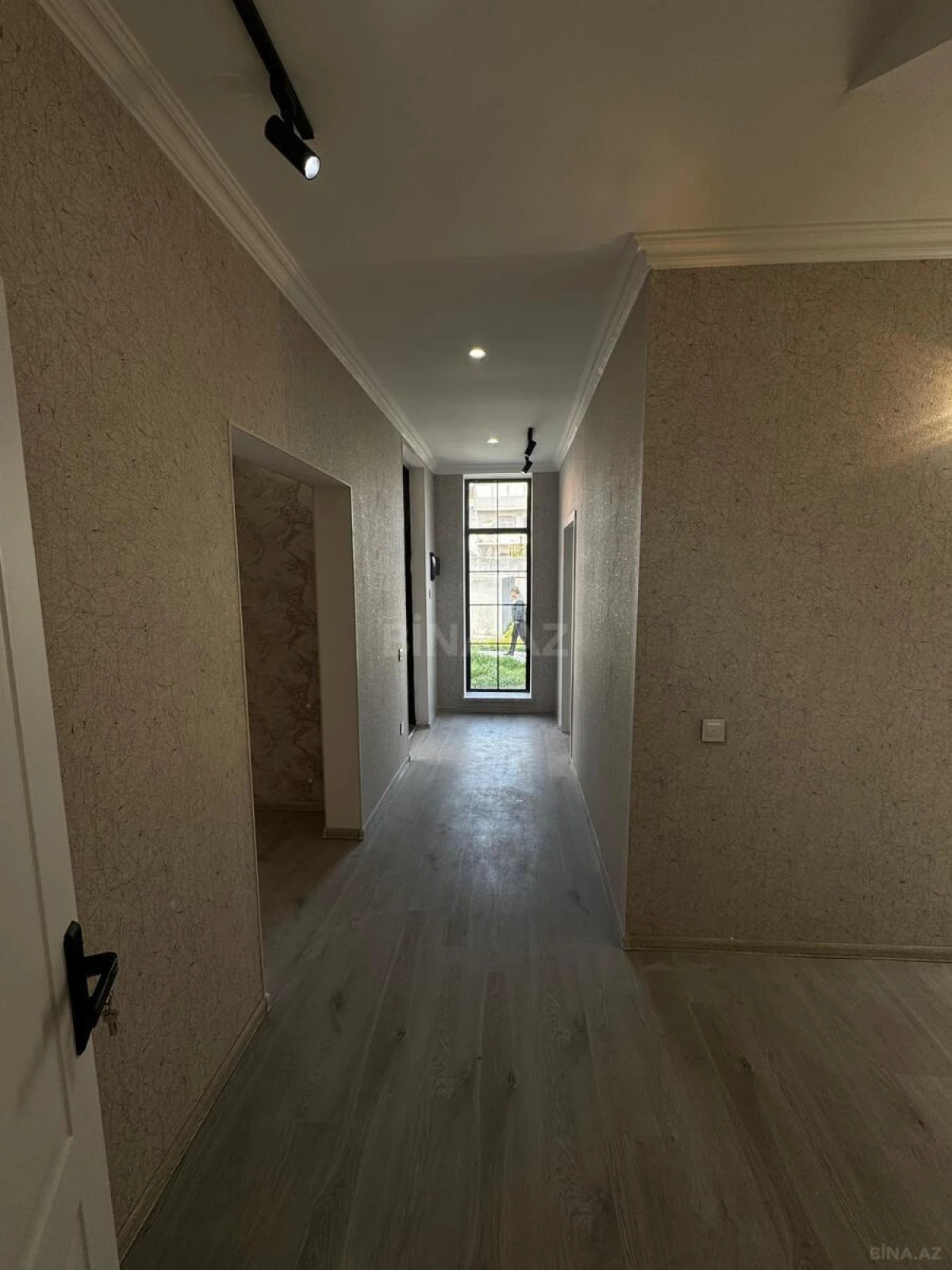 Satılır 4 otaqlı həyət evi 155 m²