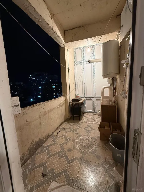 Satılır 2 otaqlı mənzil 93 m²