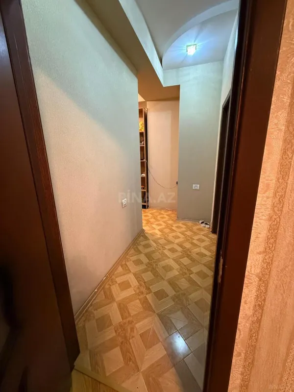 Satılır 2 otaqlı mənzil 93 m²