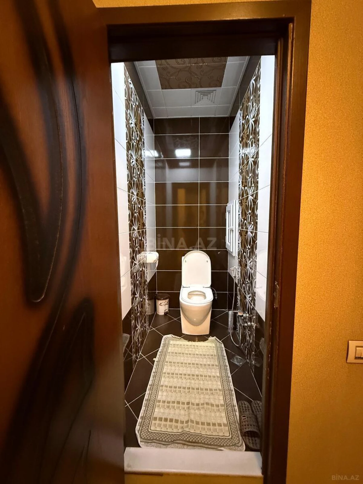 Satılır 2 otaqlı mənzil 93 m²