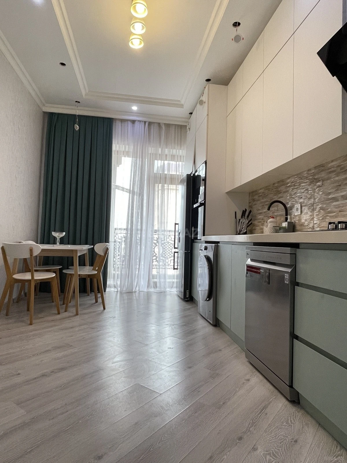 Kirayə verilir 3 otaqlı mənzil 100 m²