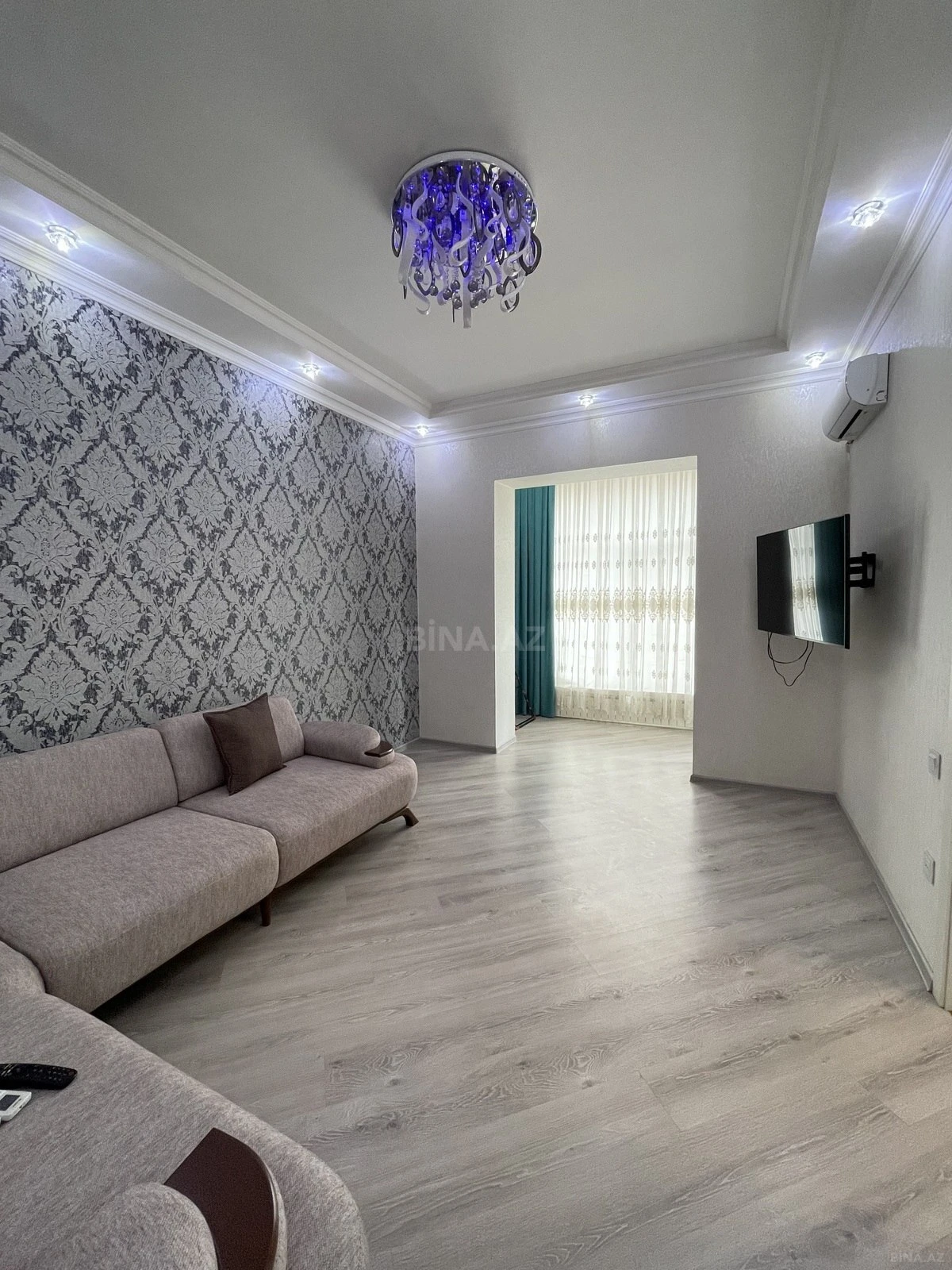 Kirayə verilir 3 otaqlı mənzil 100 m²