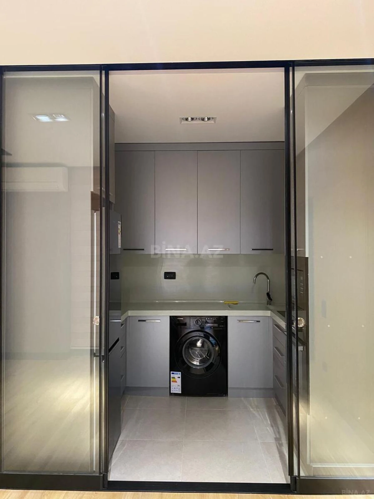 Kirayə verilir 2 otaqlı mənzil 85.5 m²