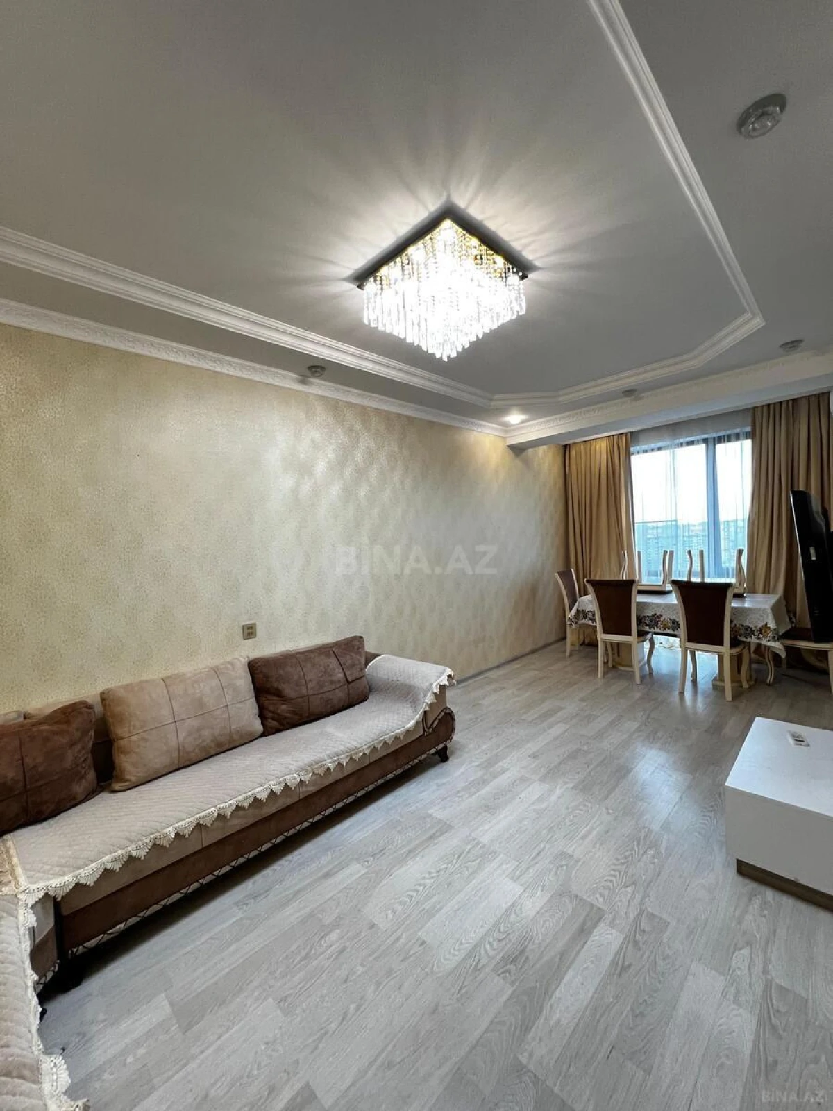 Satılır 2 otaqlı mənzil 52 m²
