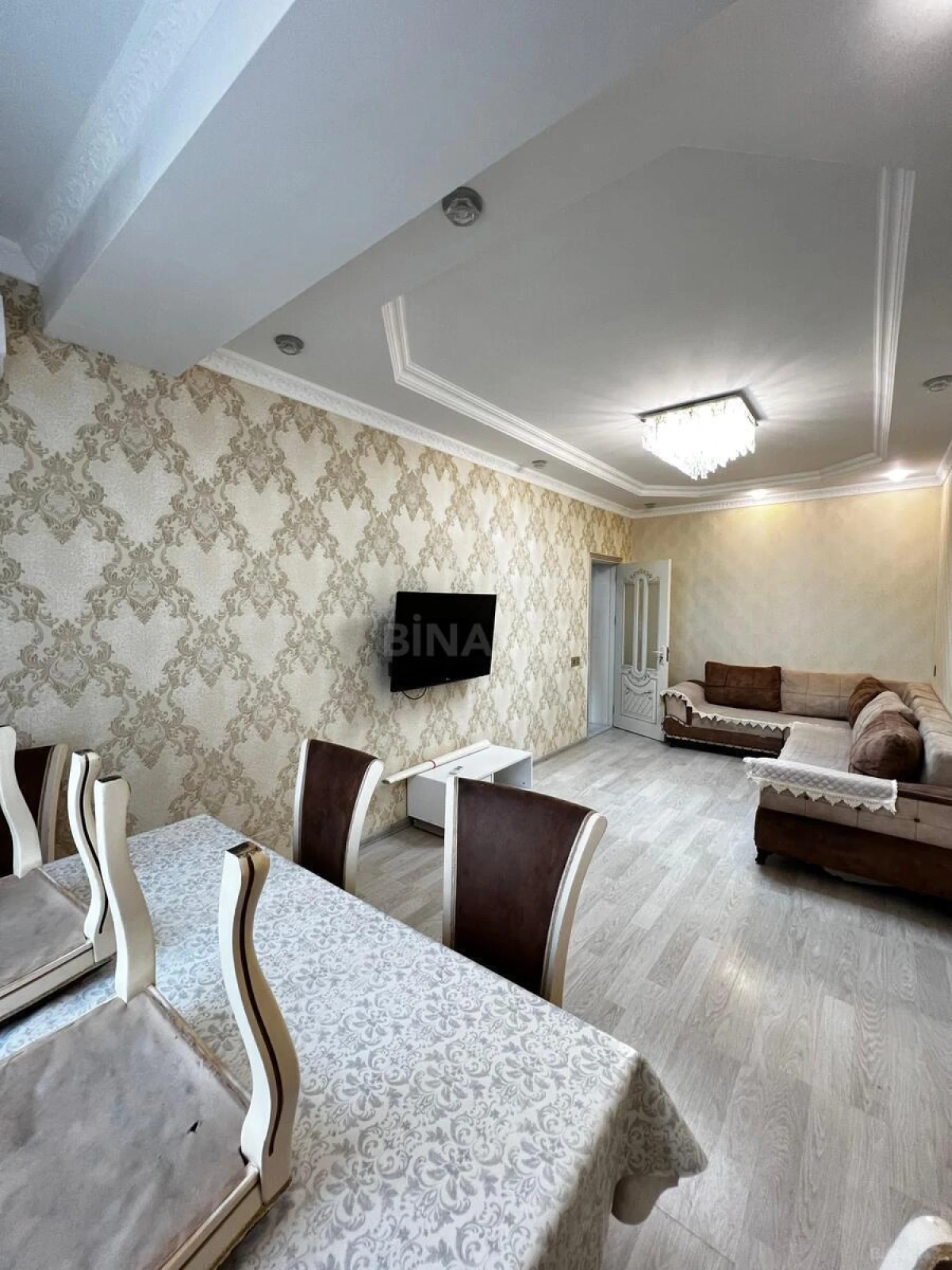 Satılır 2 otaqlı mənzil 52 m²