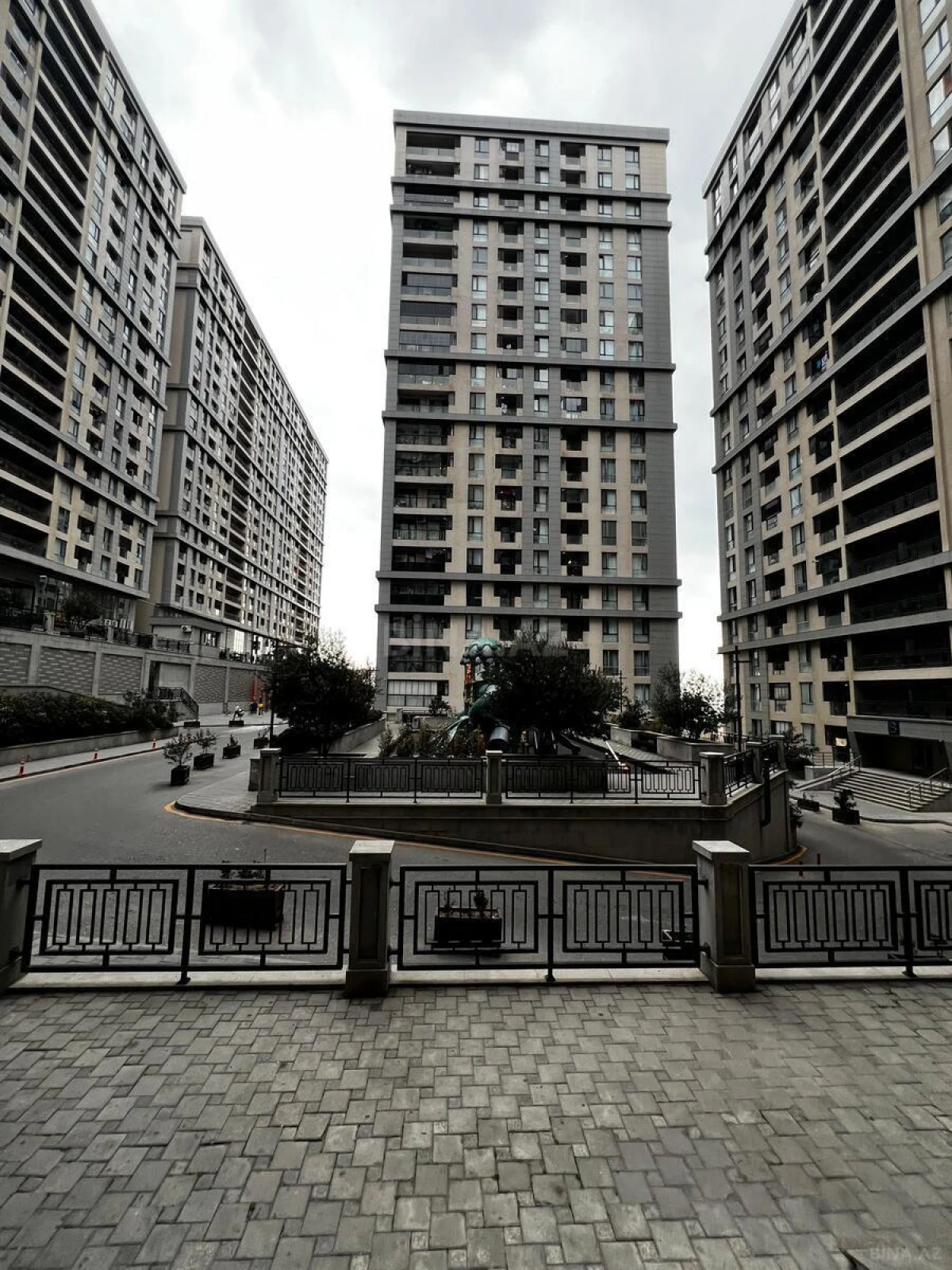 Satılır 2 otaqlı mənzil 52 m²