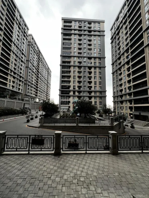 Satılır 2 otaqlı mənzil 52 m²