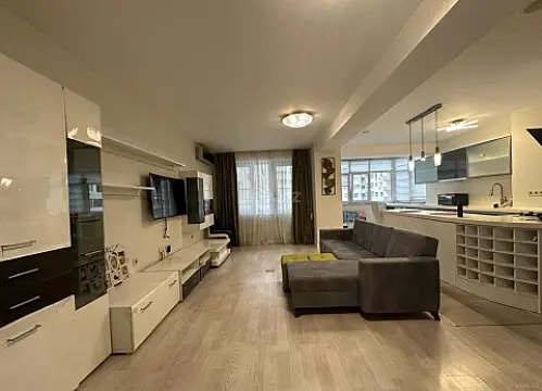 Kirayə verilir 2 otaqlı mənzil 74 m²