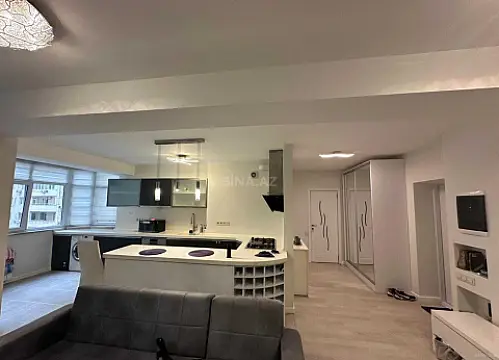 Kirayə verilir 2 otaqlı mənzil 74 m²