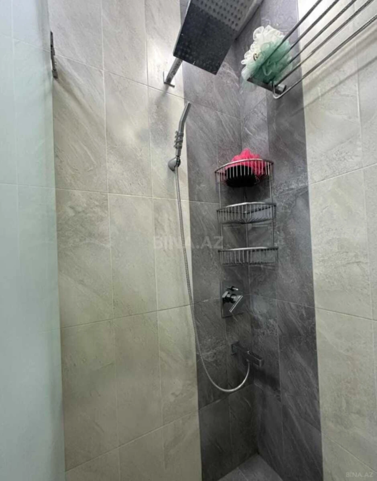 Kirayə verilir 2 otaqlı mənzil 74 m²