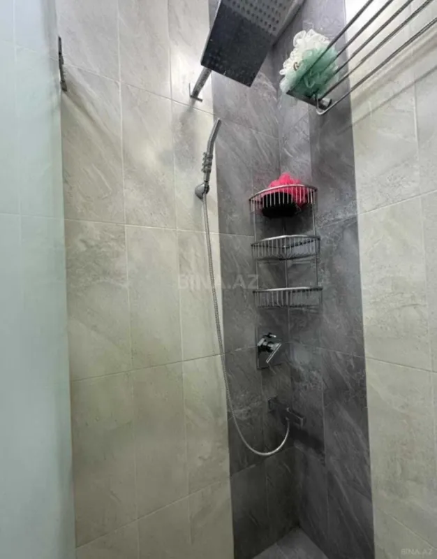 Kirayə verilir 2 otaqlı mənzil 74 m²