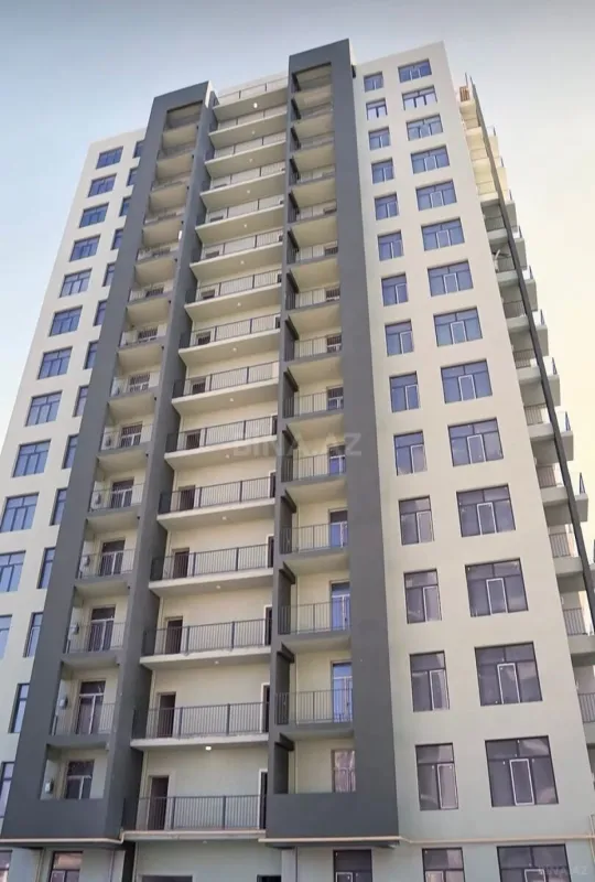Satılır 3 otaqlı mənzil 83 m²