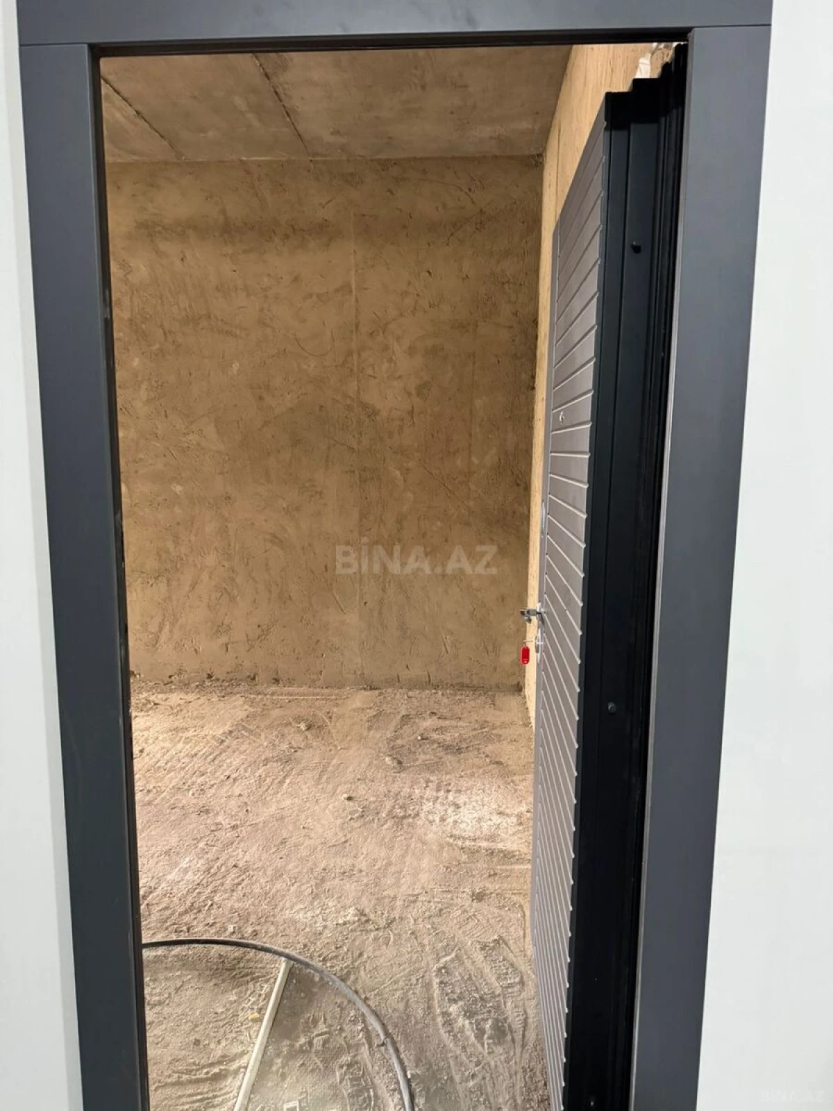 Satılır 3 otaqlı mənzil 83 m²