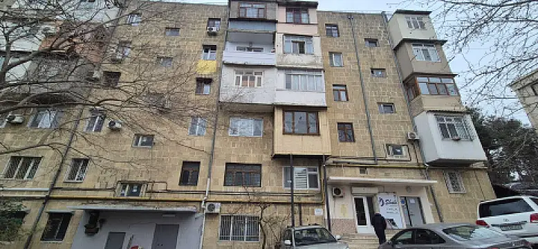 Satılır 3 otaqlı mənzil 80 m²