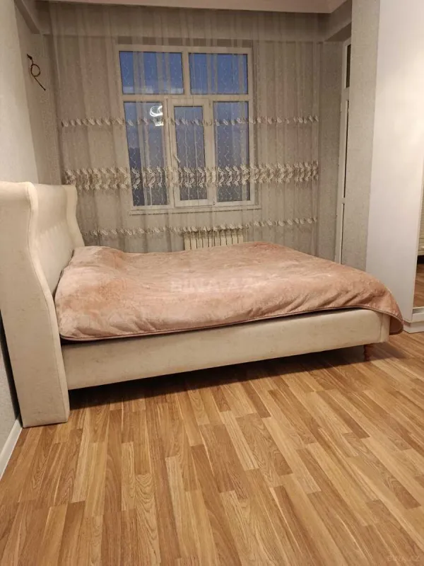Satılır 2 otaqlı mənzil 70 m²