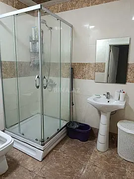 Satılır 2 otaqlı mənzil 70 m²