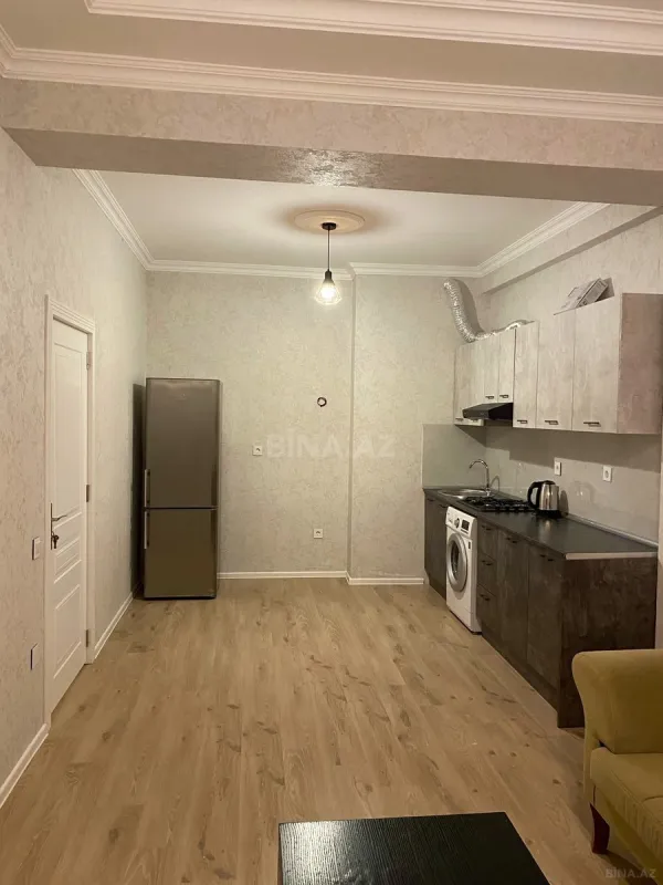 Kirayə verilir 2 otaqlı mənzil 76 m²
