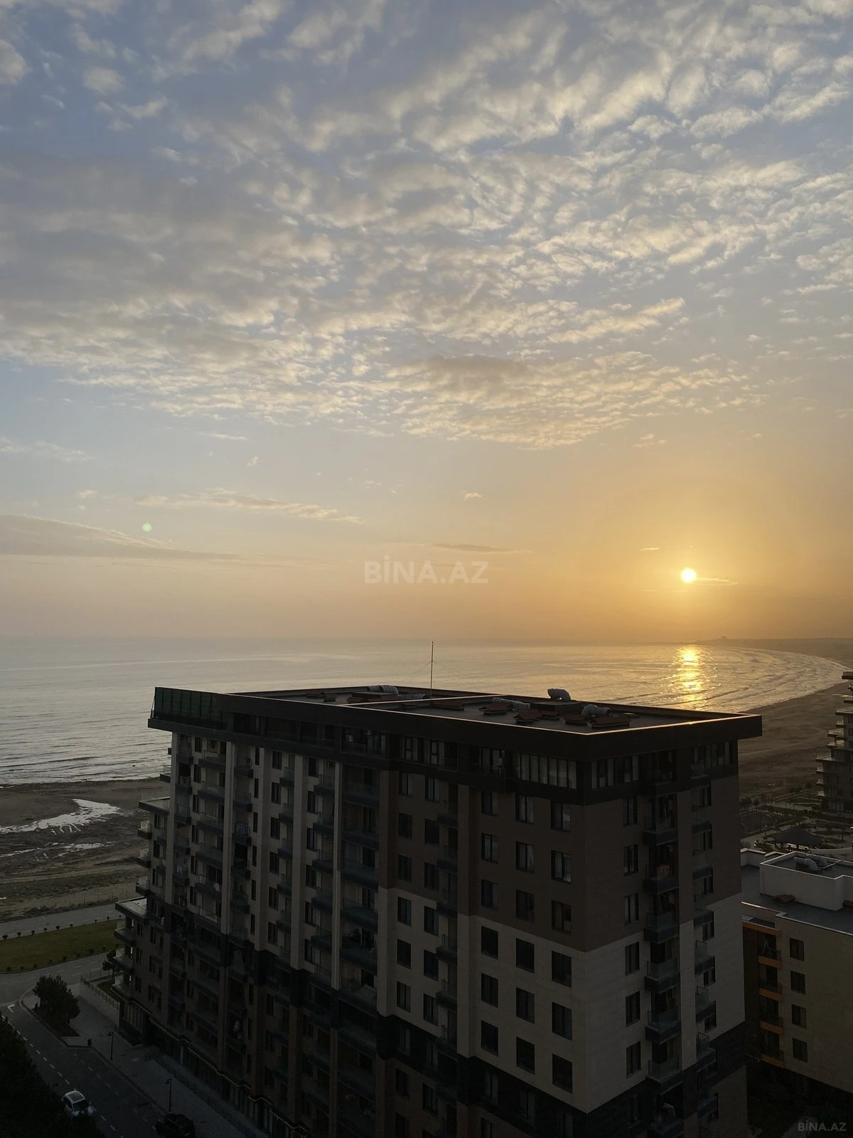 Kirayə verilir 2 otaqlı mənzil 76 m²