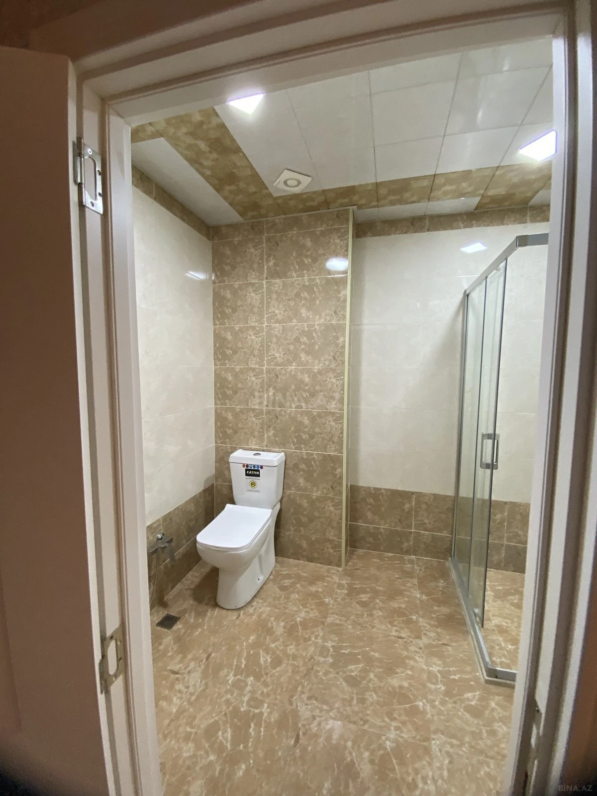 Kirayə verilir 2 otaqlı mənzil 76 m²