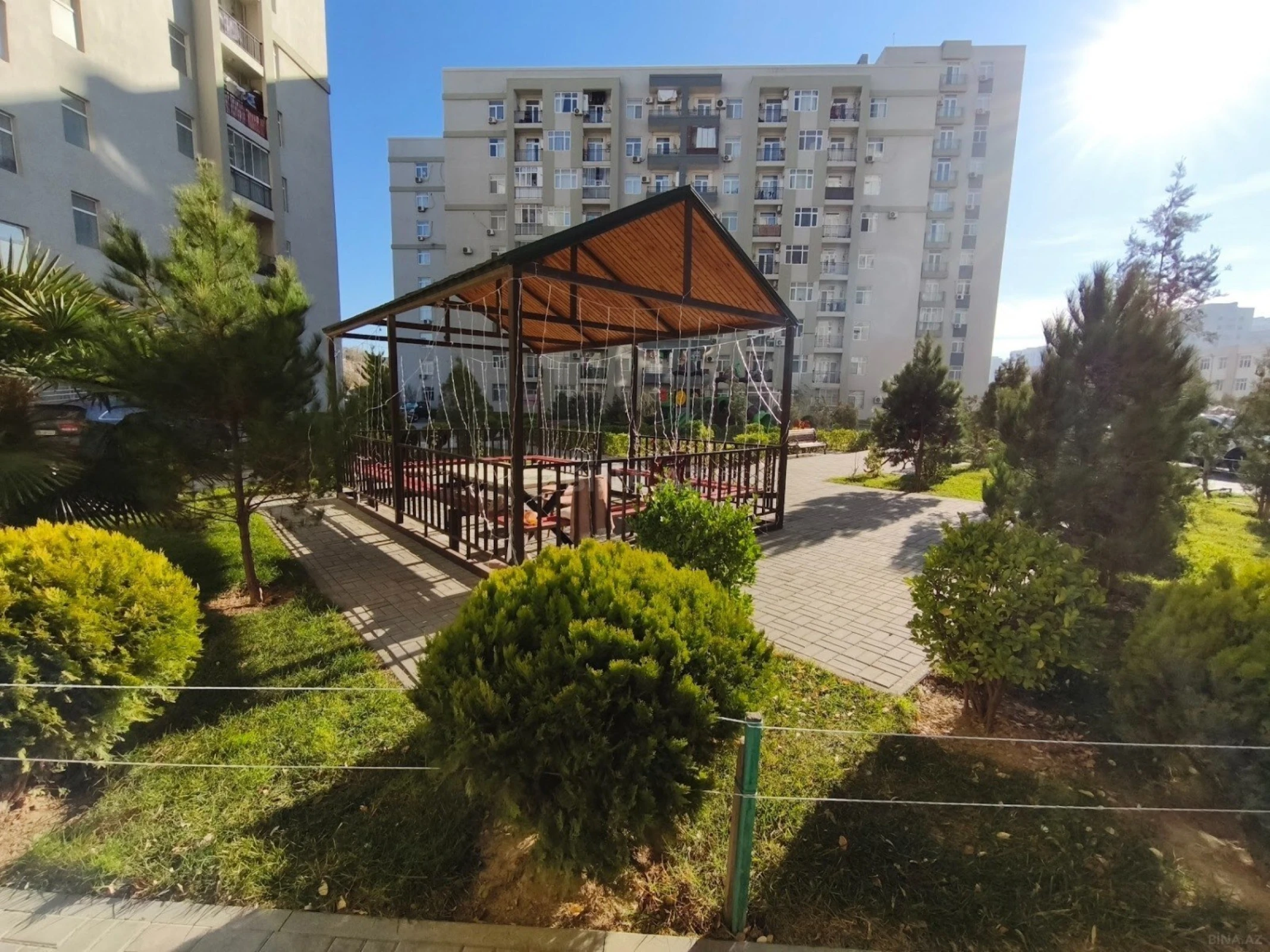 Satılır 2 otaqlı mənzil 65 m²